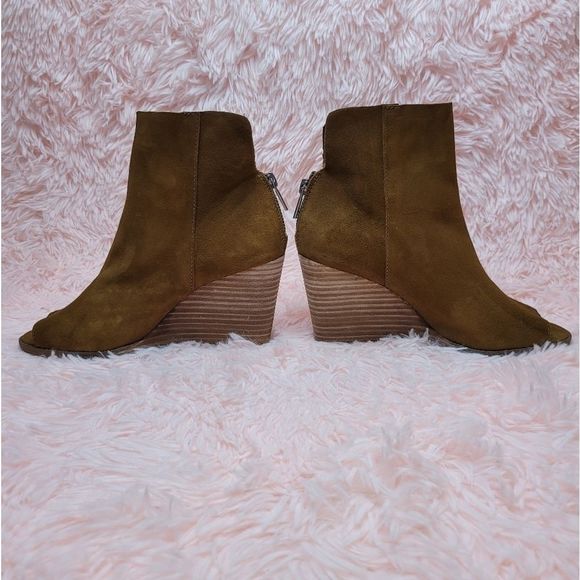 host PICK 🎆 Lucky Brand Urbi Open Toe Booties - Picture 5 of 12
